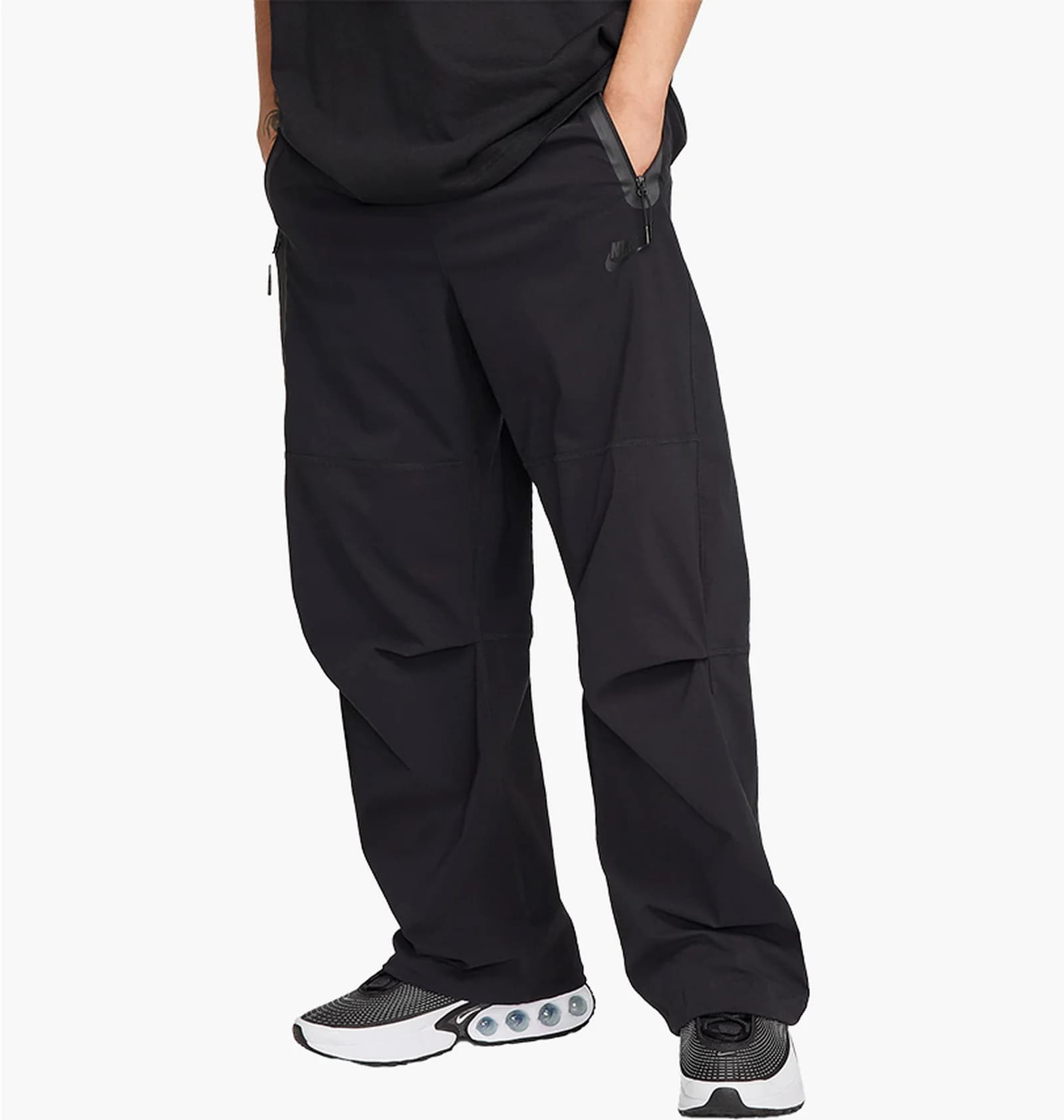 Штани чоловічі Nike Tech Woven Oversized Black HM7158-010